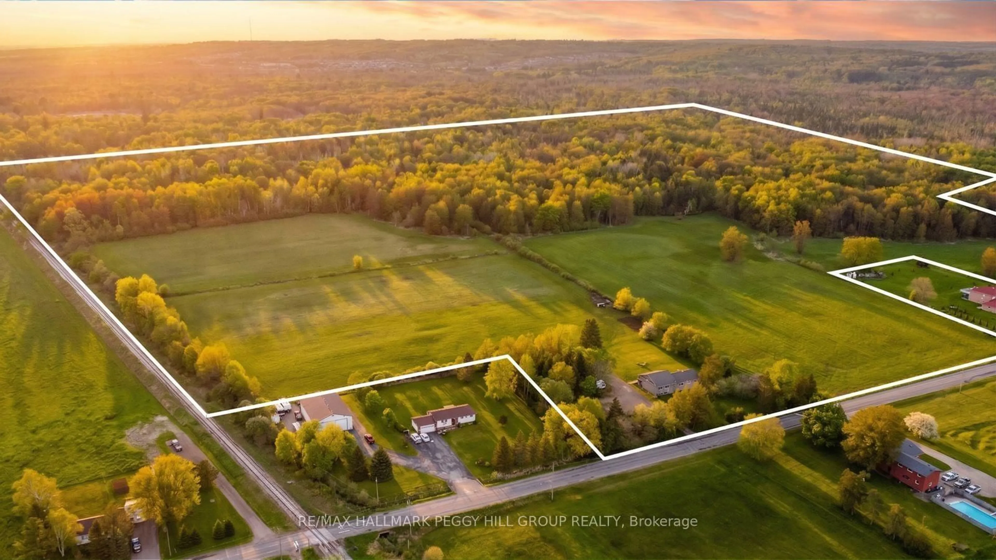 A pic from outside/outdoor area/front of a property/back of a property/a pic from drone, unknown for 8747 10th Line, Essa Ontario L4M 4S4