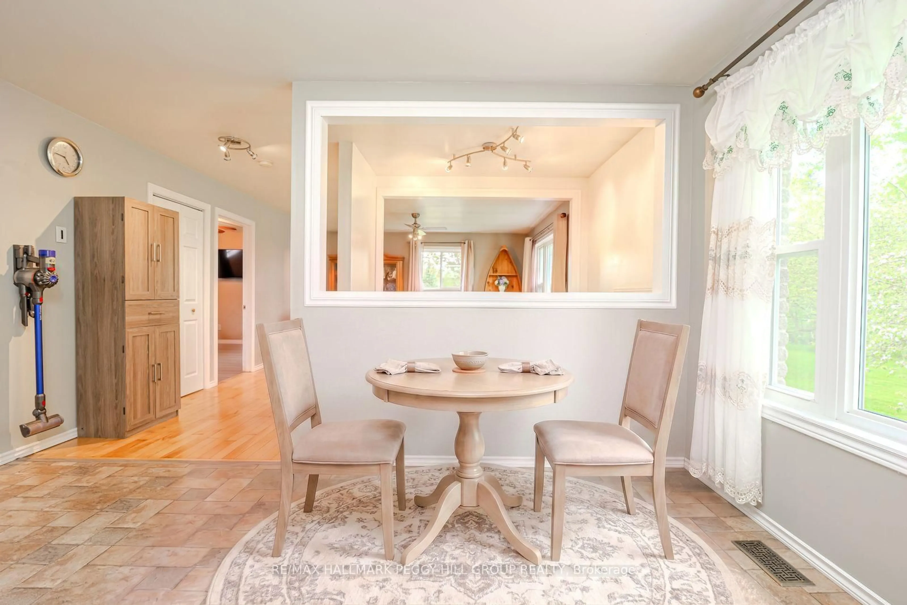 Dining room, unknown for 8747 10th Line, Essa Ontario L4M 4S4