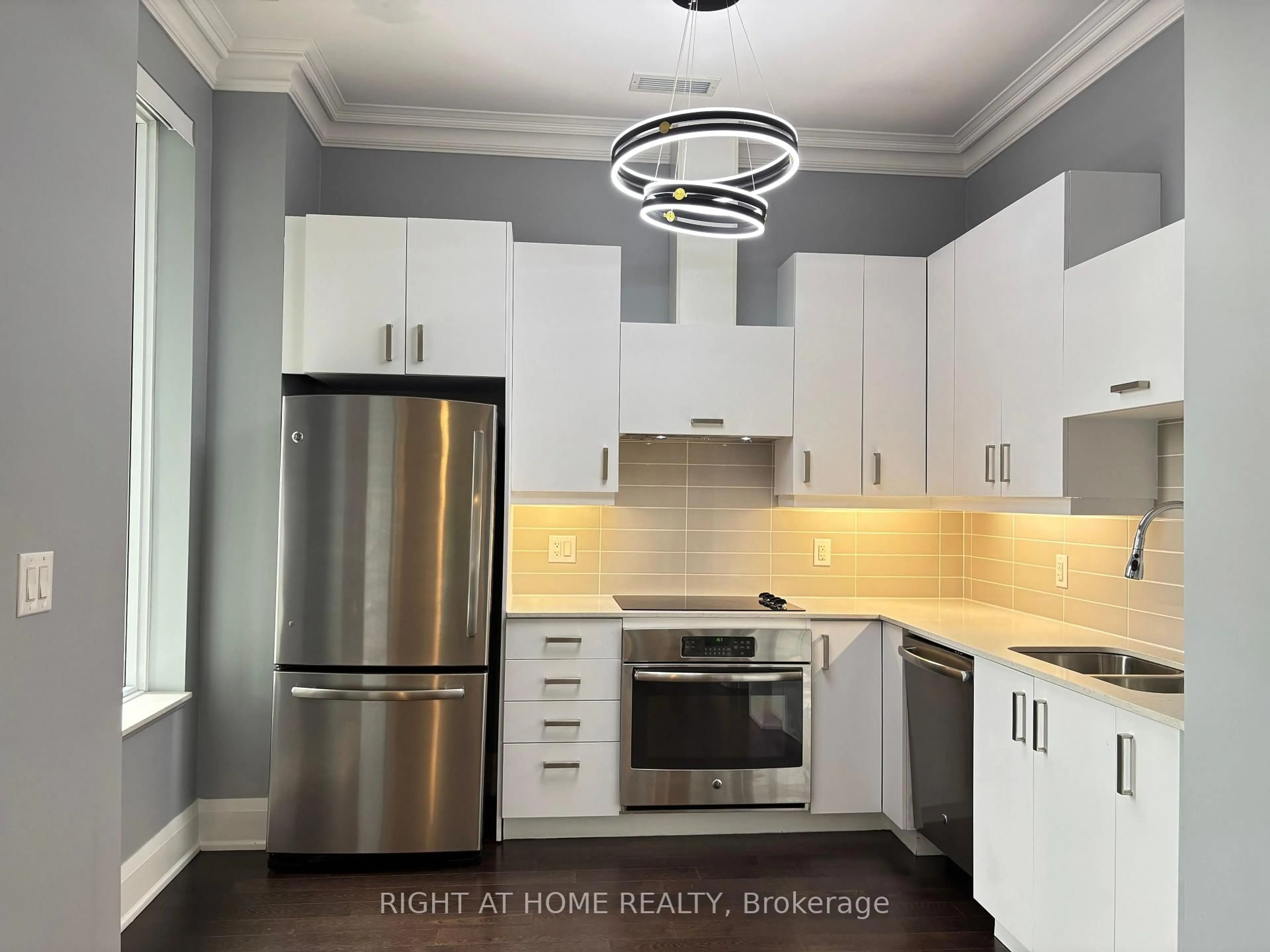 Open concept kitchen, unknown for 28 Uptown Dr #PH16, Markham Ontario L3R 5M5