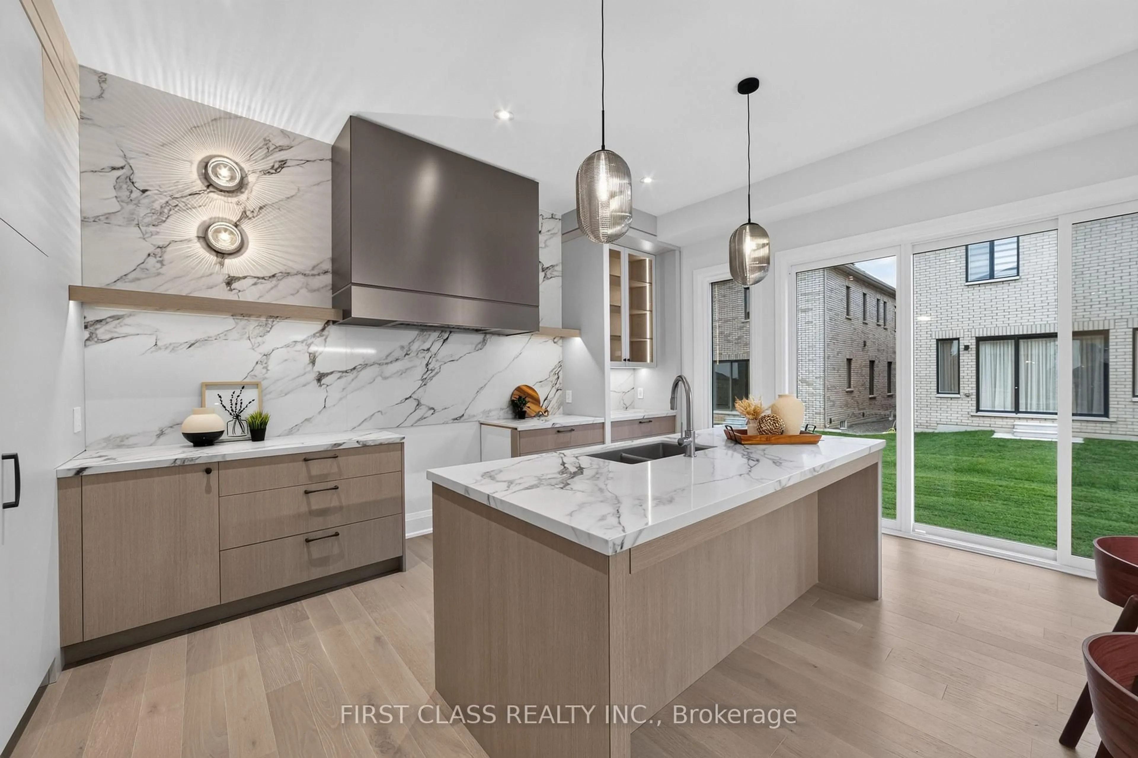 Contemporary kitchen, ceramic/tile floor for 4 Furon St, Richmond Hill Ontario L4E 1M7