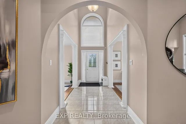 735 Foxcroft Blvd, Newmarket 2
