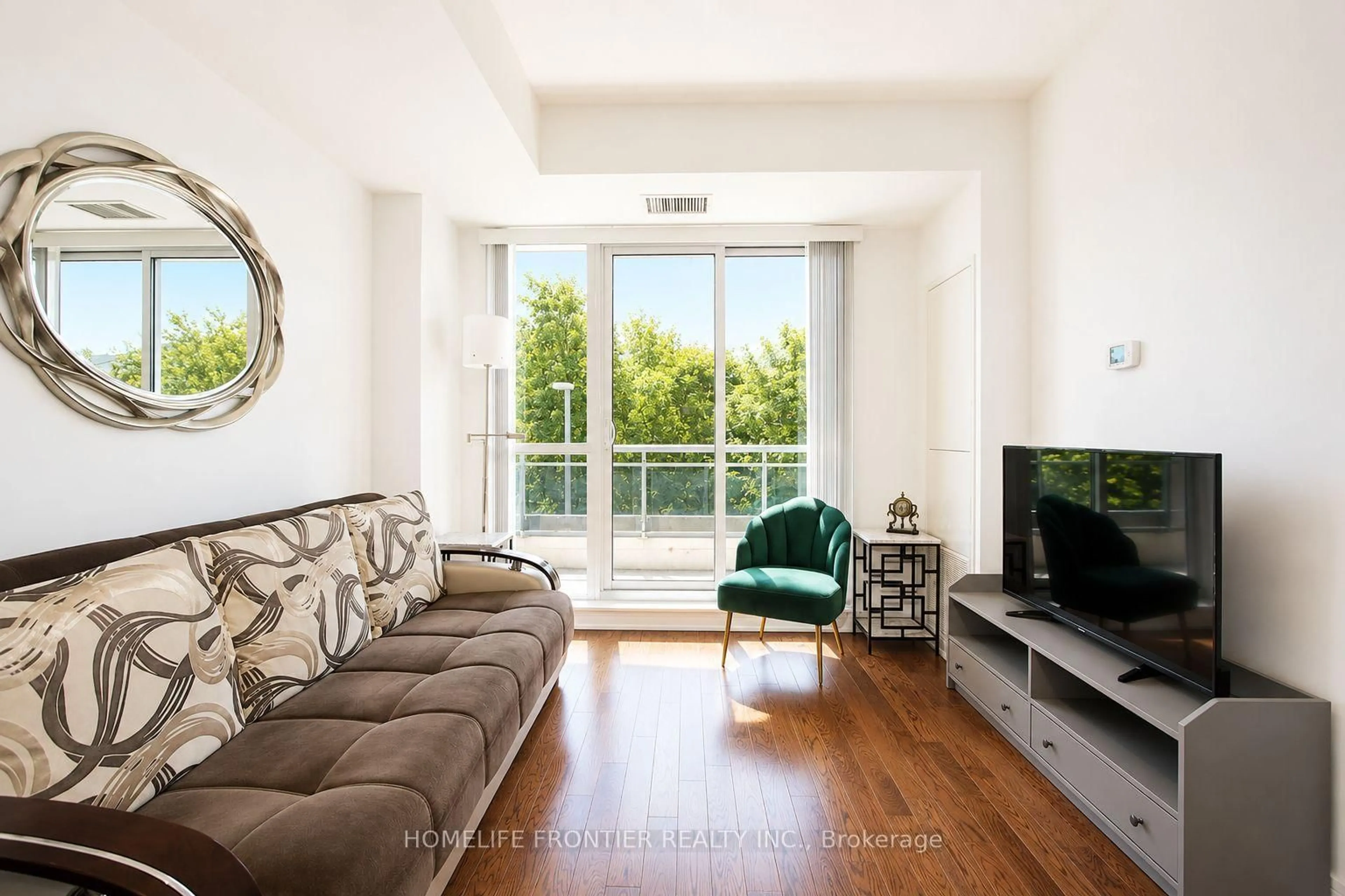 Living room with furniture, unknown for 9191 Yonge St #218, Richmond Hill Ontario L4C 1E2