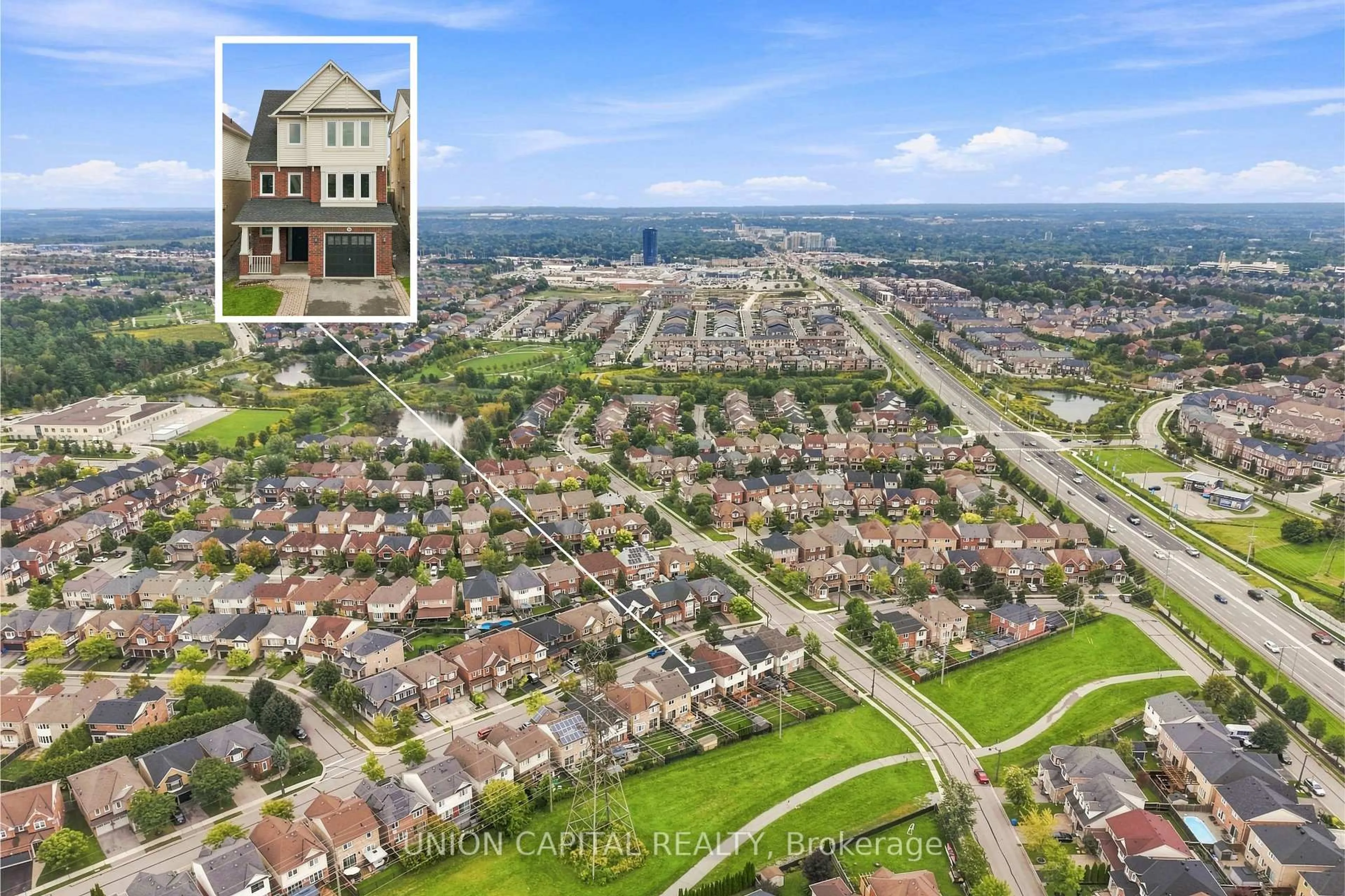 A pic from outside/outdoor area/front of a property/back of a property/a pic from drone, street for 26 Cliff Gunn Rd, Newmarket Ontario L3X 3J8