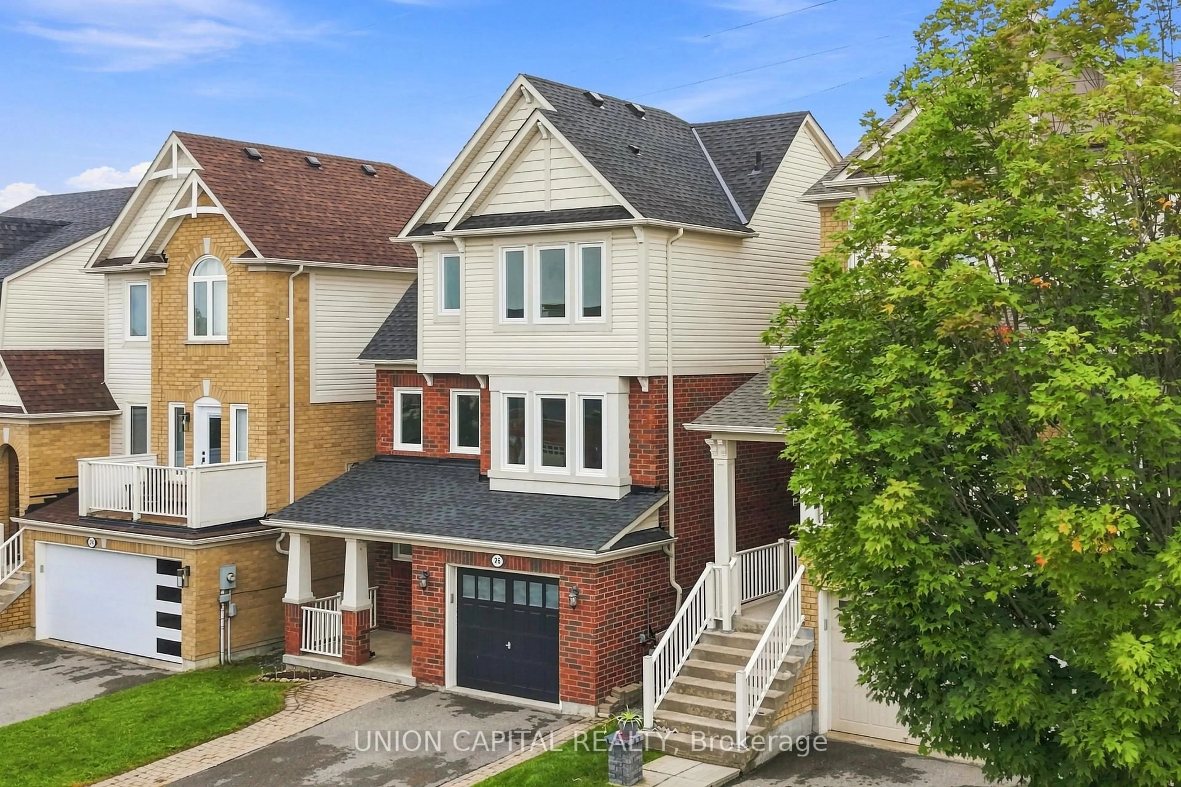 A pic from outside/outdoor area/front of a property/back of a property/a pic from drone, street for 26 Cliff Gunn Rd, Newmarket Ontario L3X 3J8