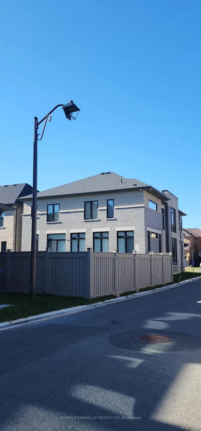 89 Halldorson Ave, Aurora 4