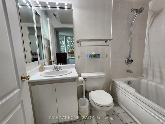 850 Steeles Ave #205, Vaughan 3