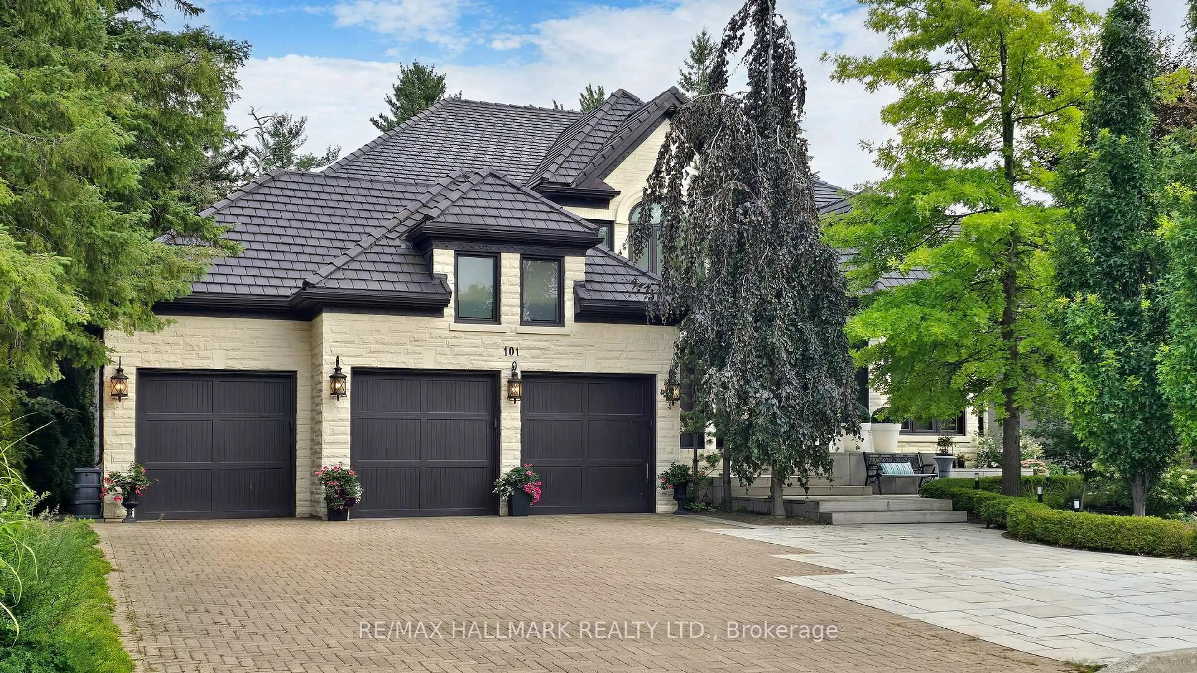 Home with brick exterior material, street for 101 Longview Cres, Vaughan Ontario L4H 1A9