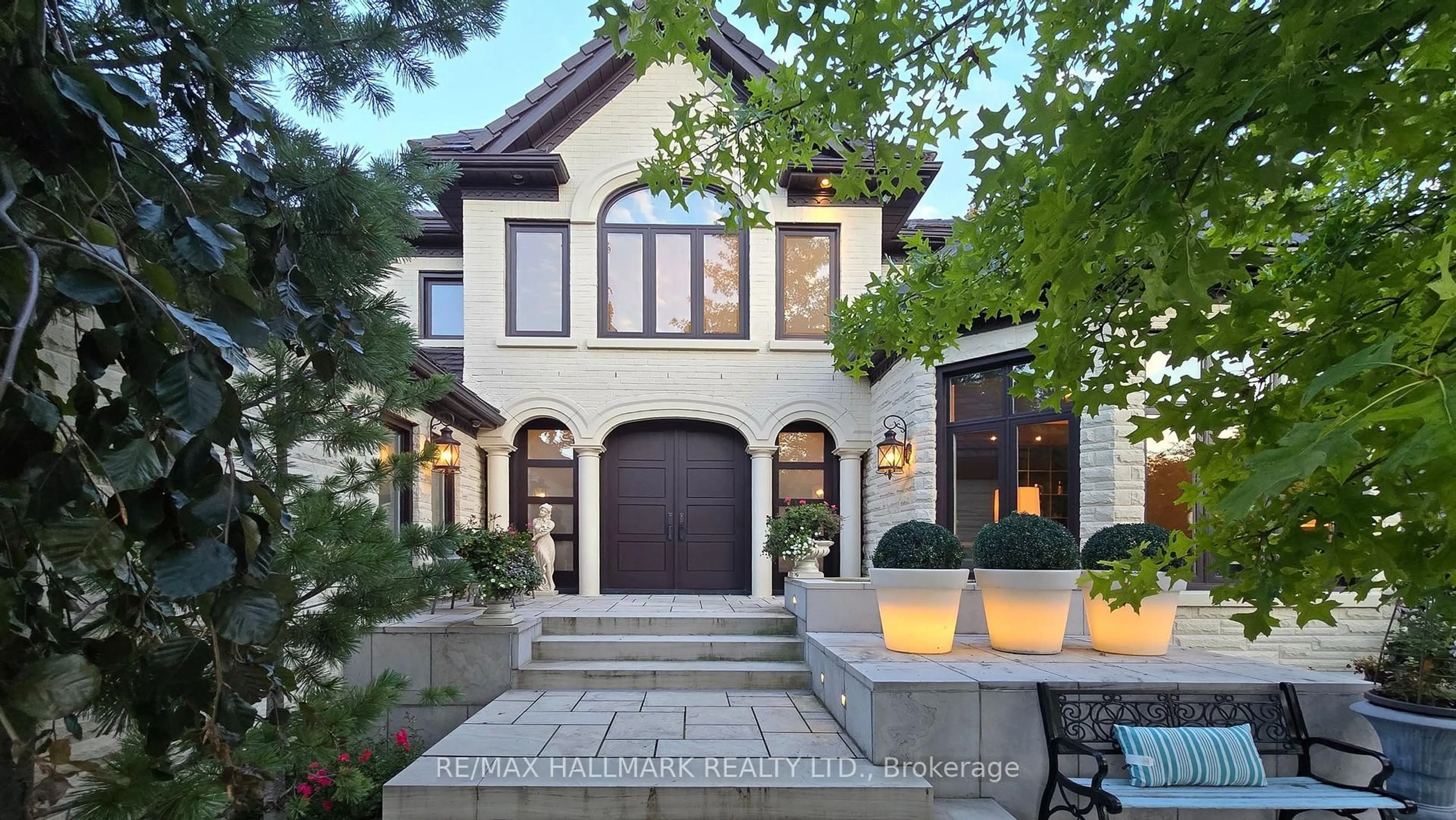 Home with brick exterior material, street for 101 Longview Cres, Vaughan Ontario L4H 1A9