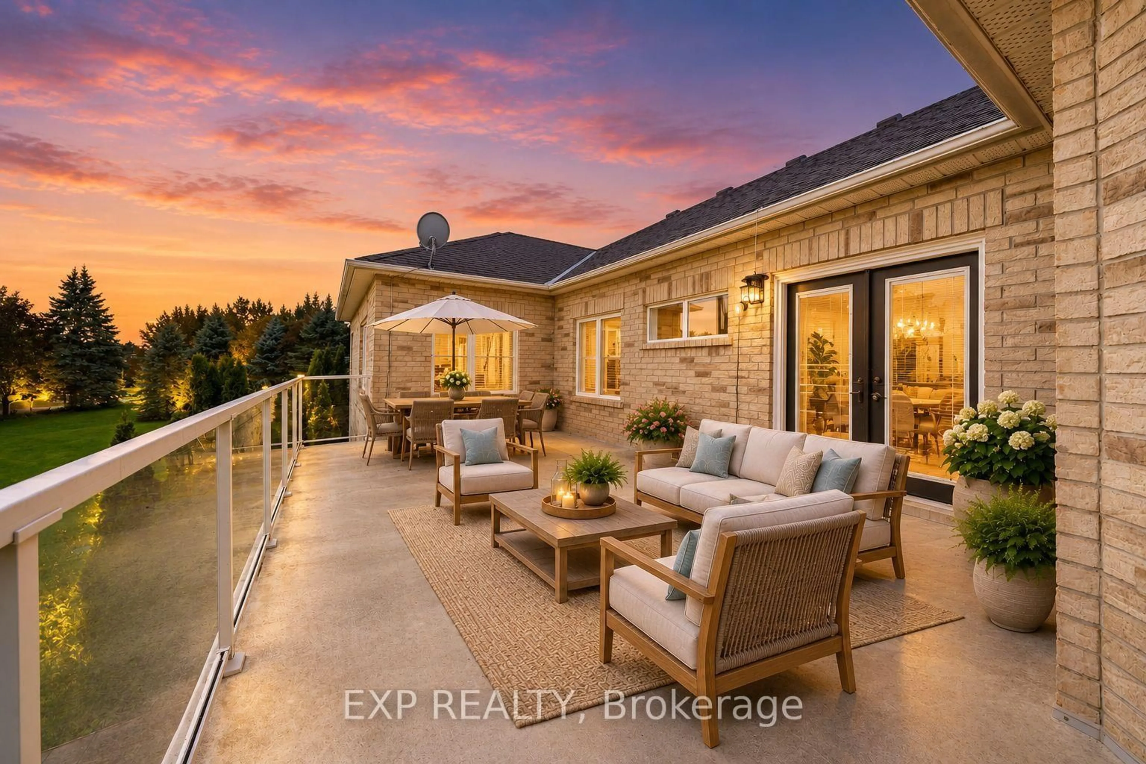Home with brick exterior material, water/lake/river/ocean view for 16 Hill Top Tr, Whitchurch-Stouffville Ontario L4A 7X4