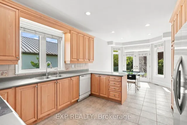 33 Valleyford Ave, Richmond Hill 2