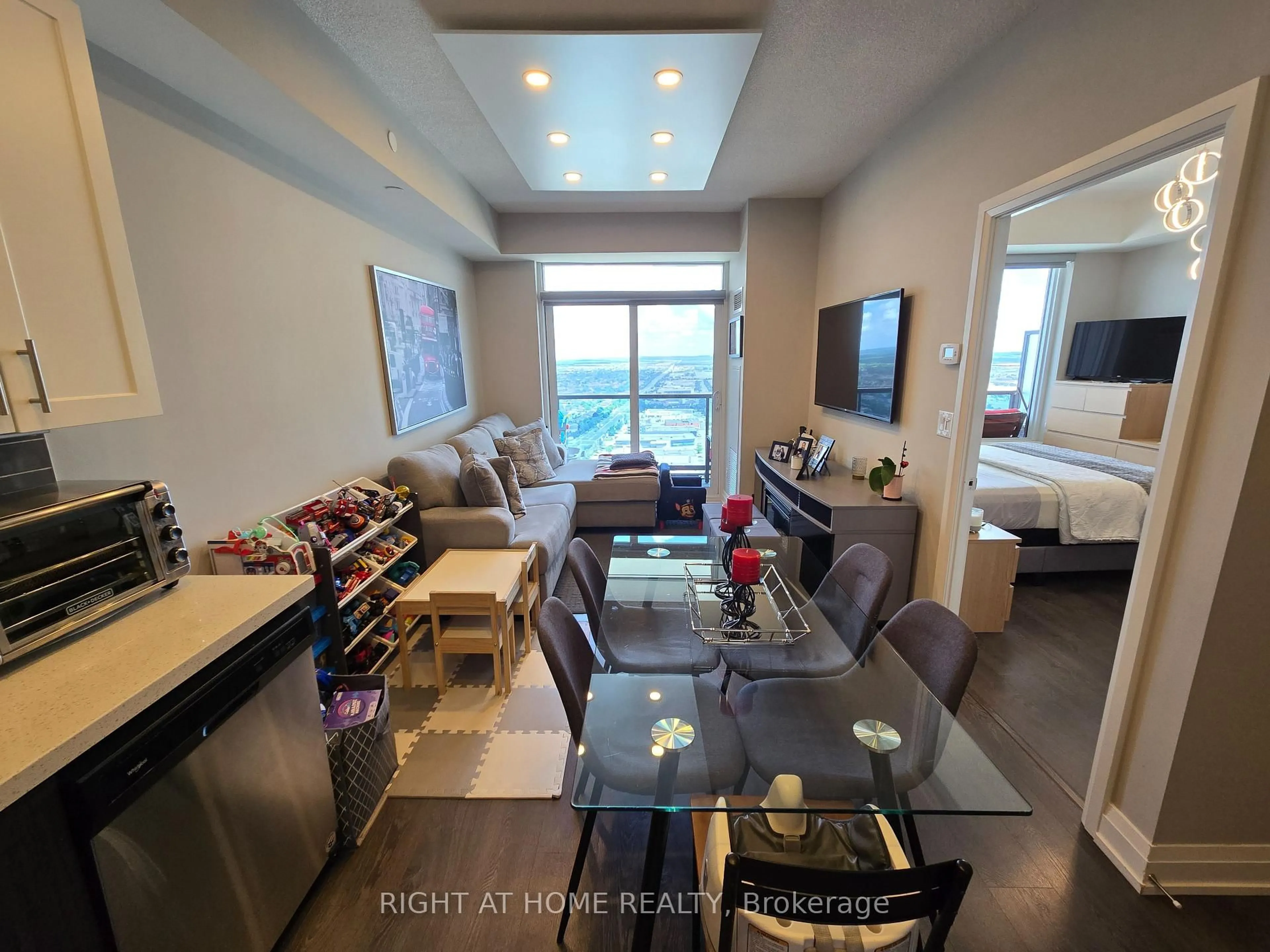 Living room with furniture, unknown for 3600 Highway 7 Rd #LPH03, Vaughan Ontario L4L 0G7