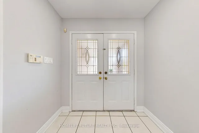18 Holloway Rd, Markham 5