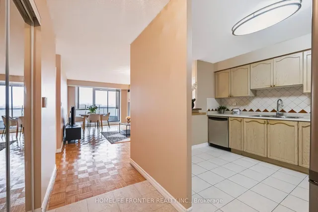 745 New Westminster Dr #610, Vaughan 5