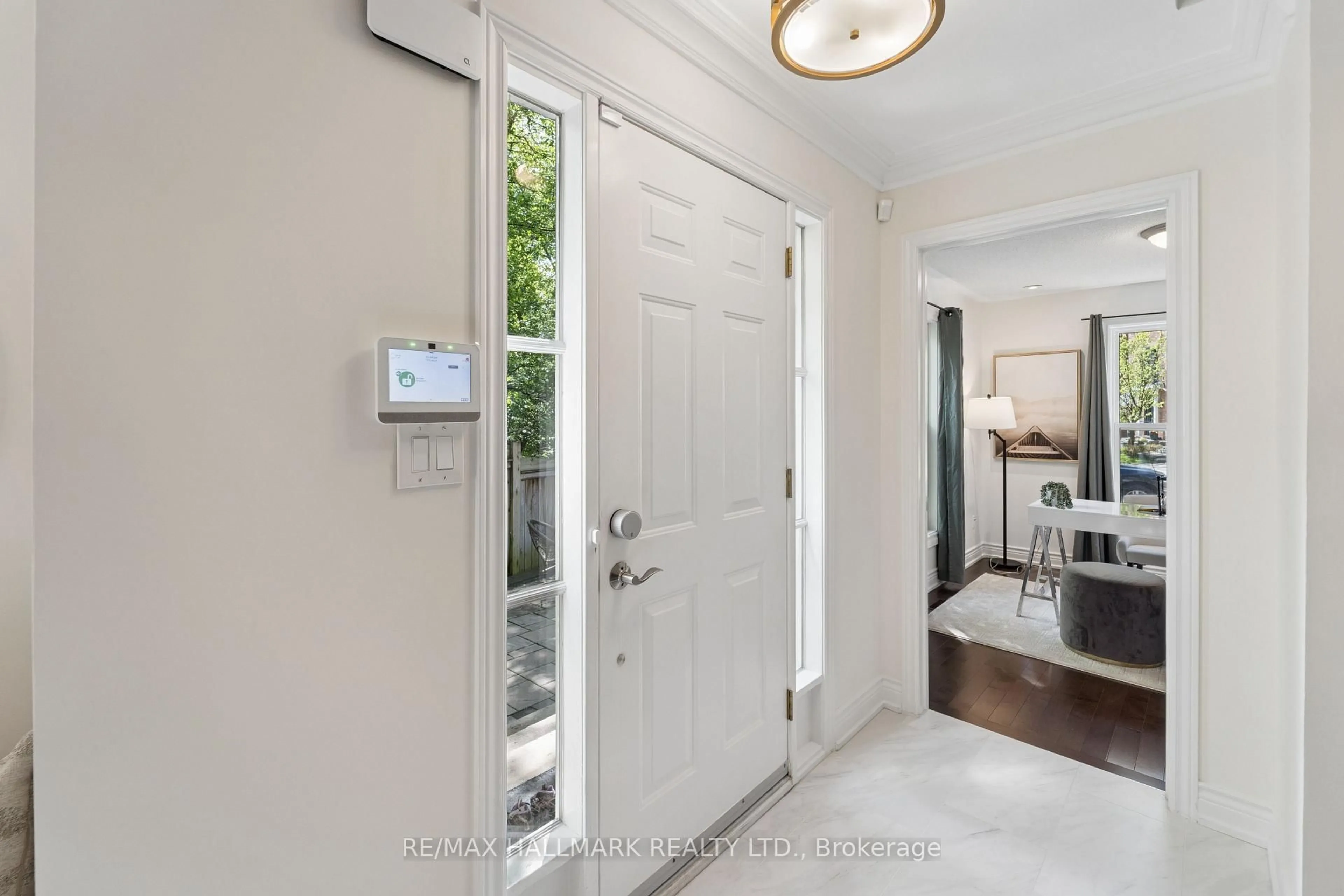 Indoor entryway for 13 E J Lennox Way, Markham Ontario L3R 5K7