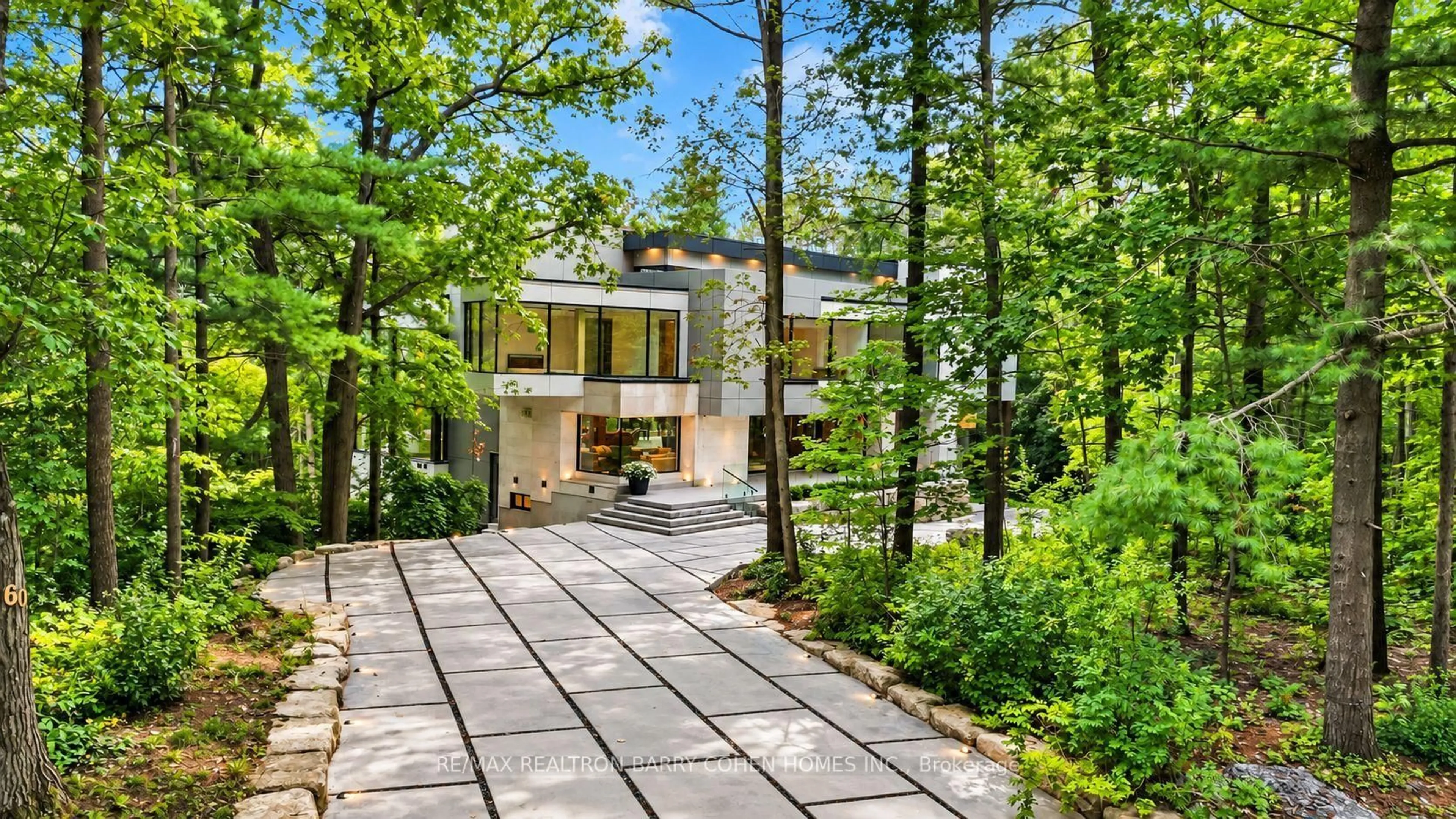 Unknown for 60 Forest Ridge Rd, Richmond Hill Ontario L4E 3L8