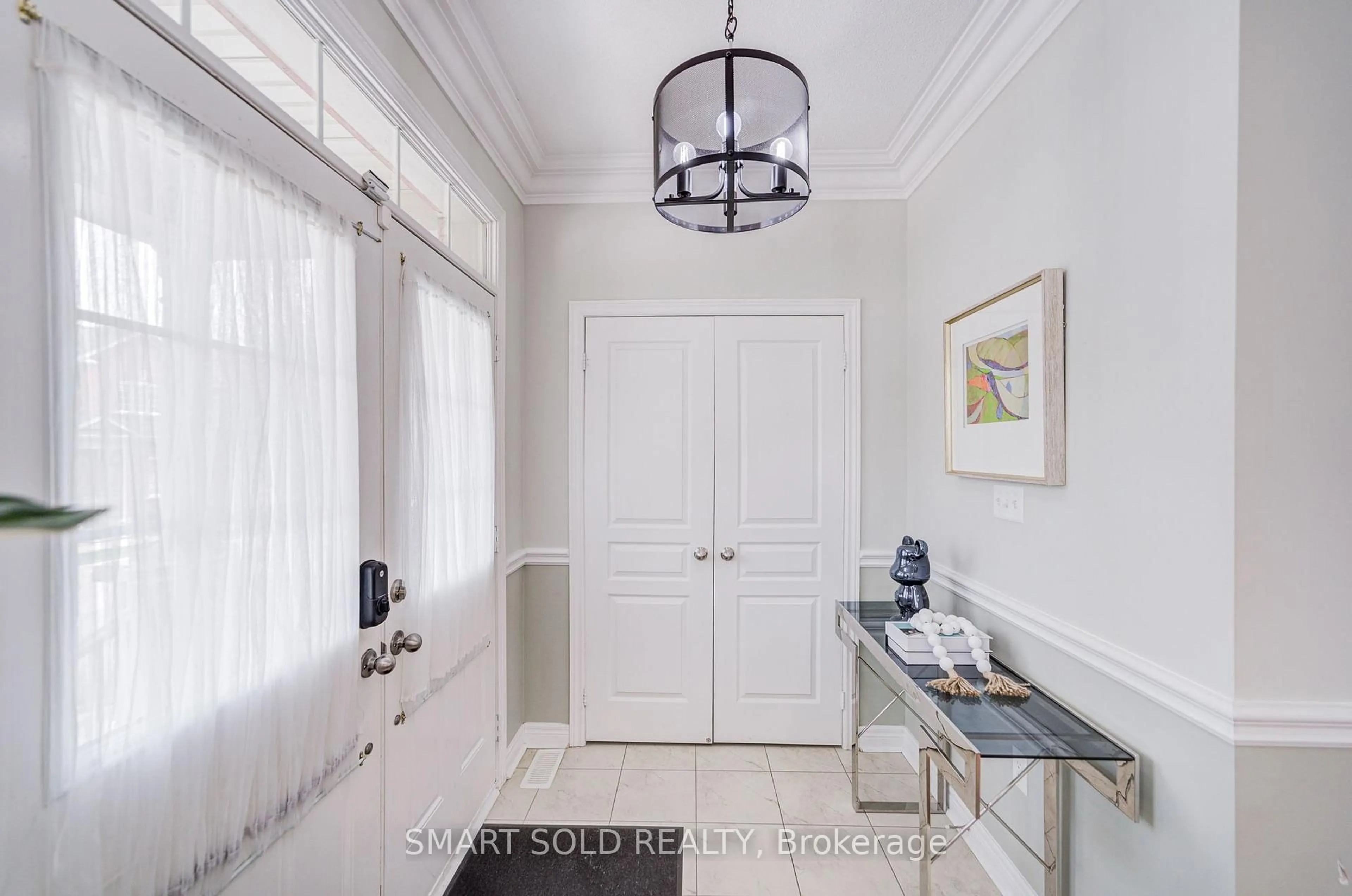 Indoor entryway for 9 Portia St, Markham Ontario L6B 0Z4