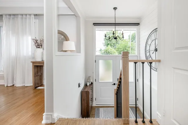 94 Back St, Bradford West Gwillimbury 5