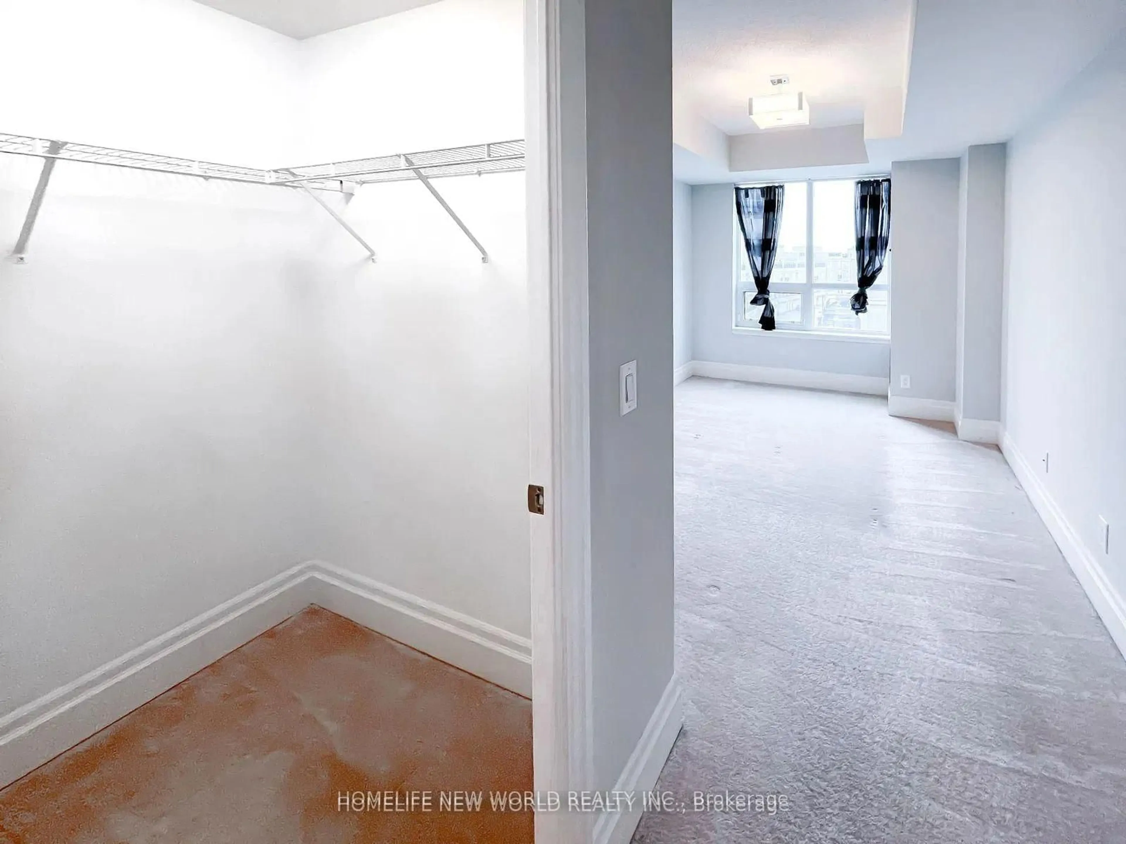 Unknown for 21 Upper Duke Cres #404, Markham Ontario L6G 0B7