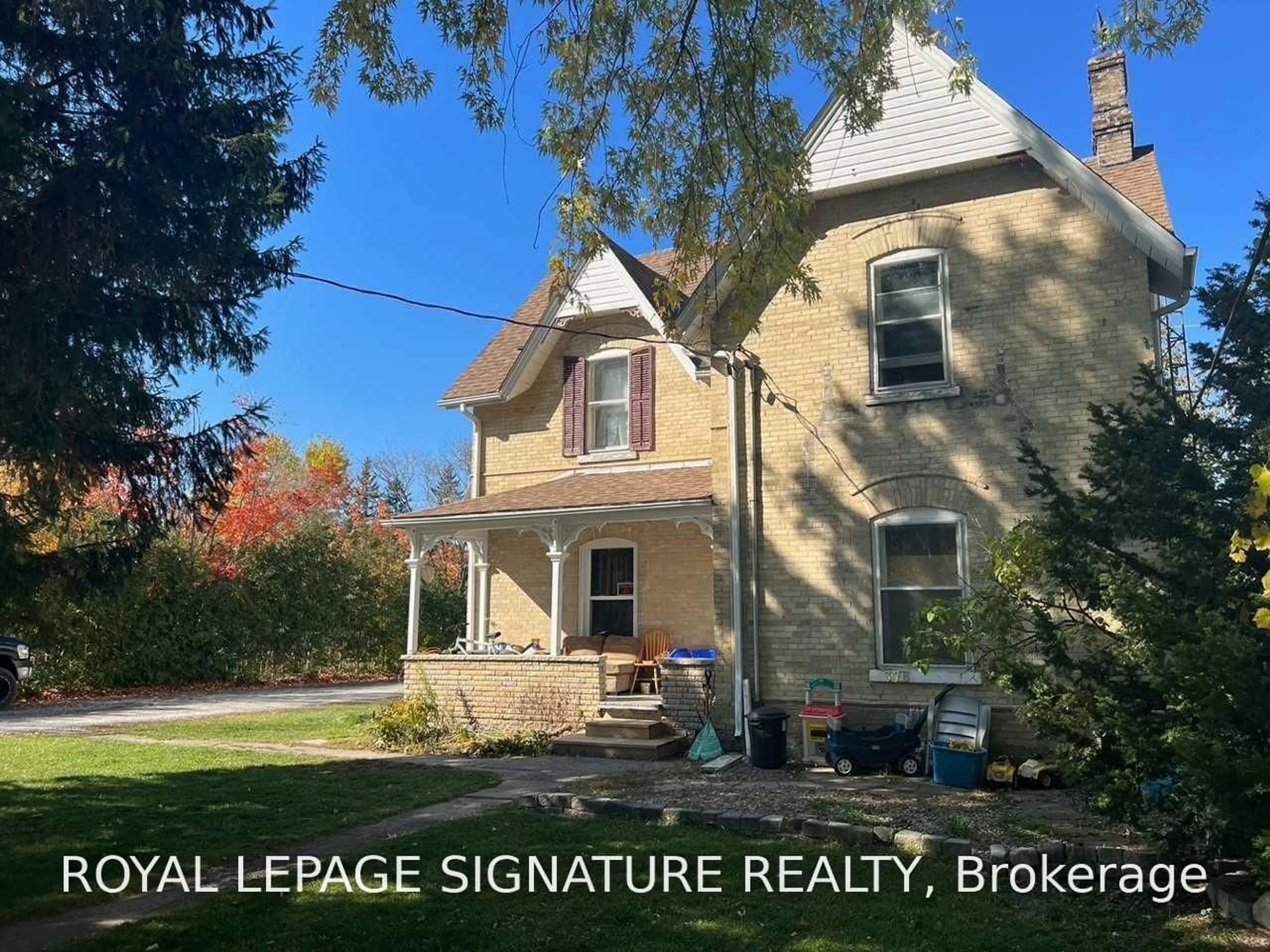 A pic from outside/outdoor area/front of a property/back of a property/a pic from drone, street for 378 Mara Rd, Brock Ontario L0K 1A0