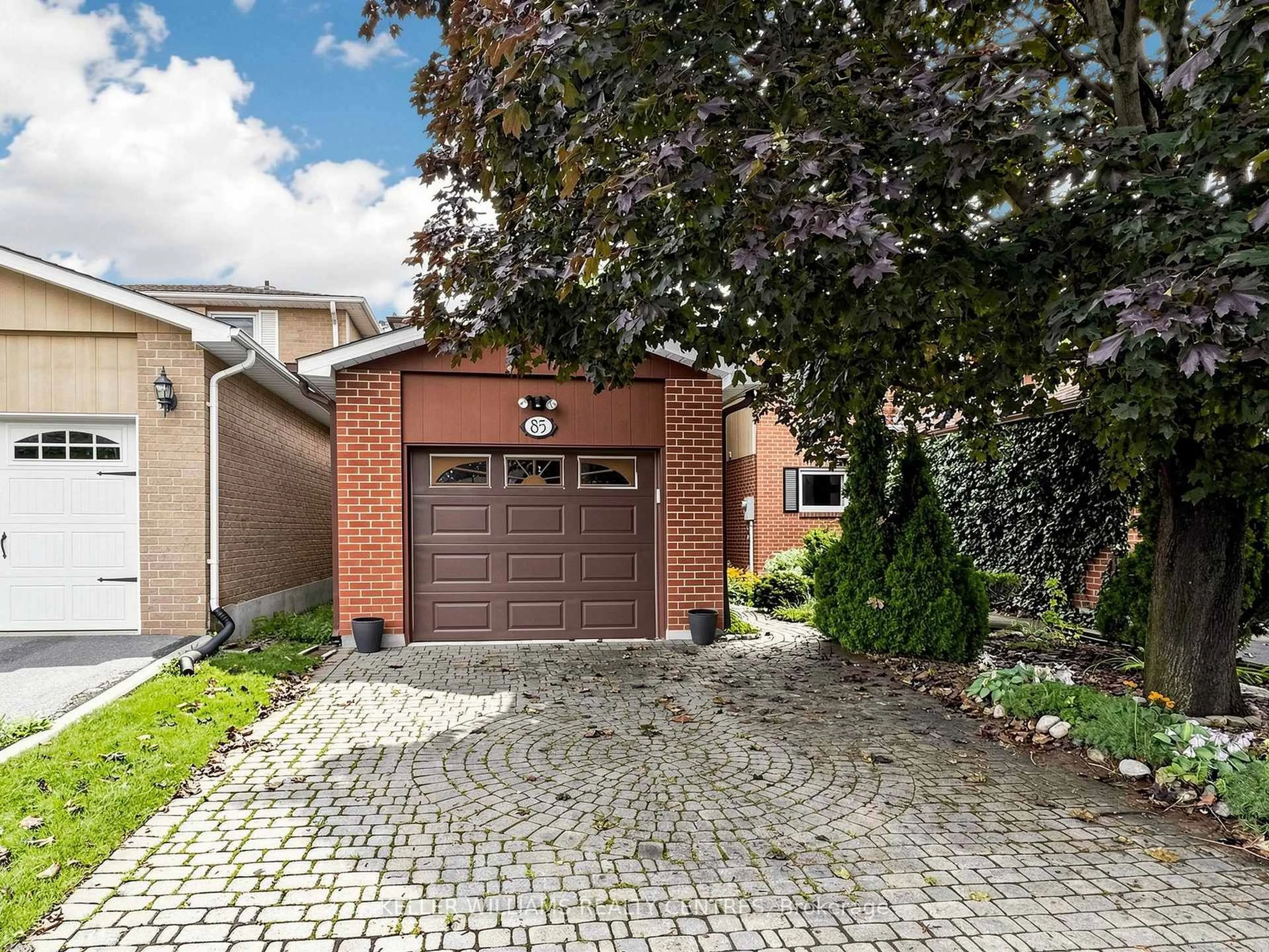 Home with brick exterior material, street for 85 Lund St, Richmond Hill Ontario L4C 5V3