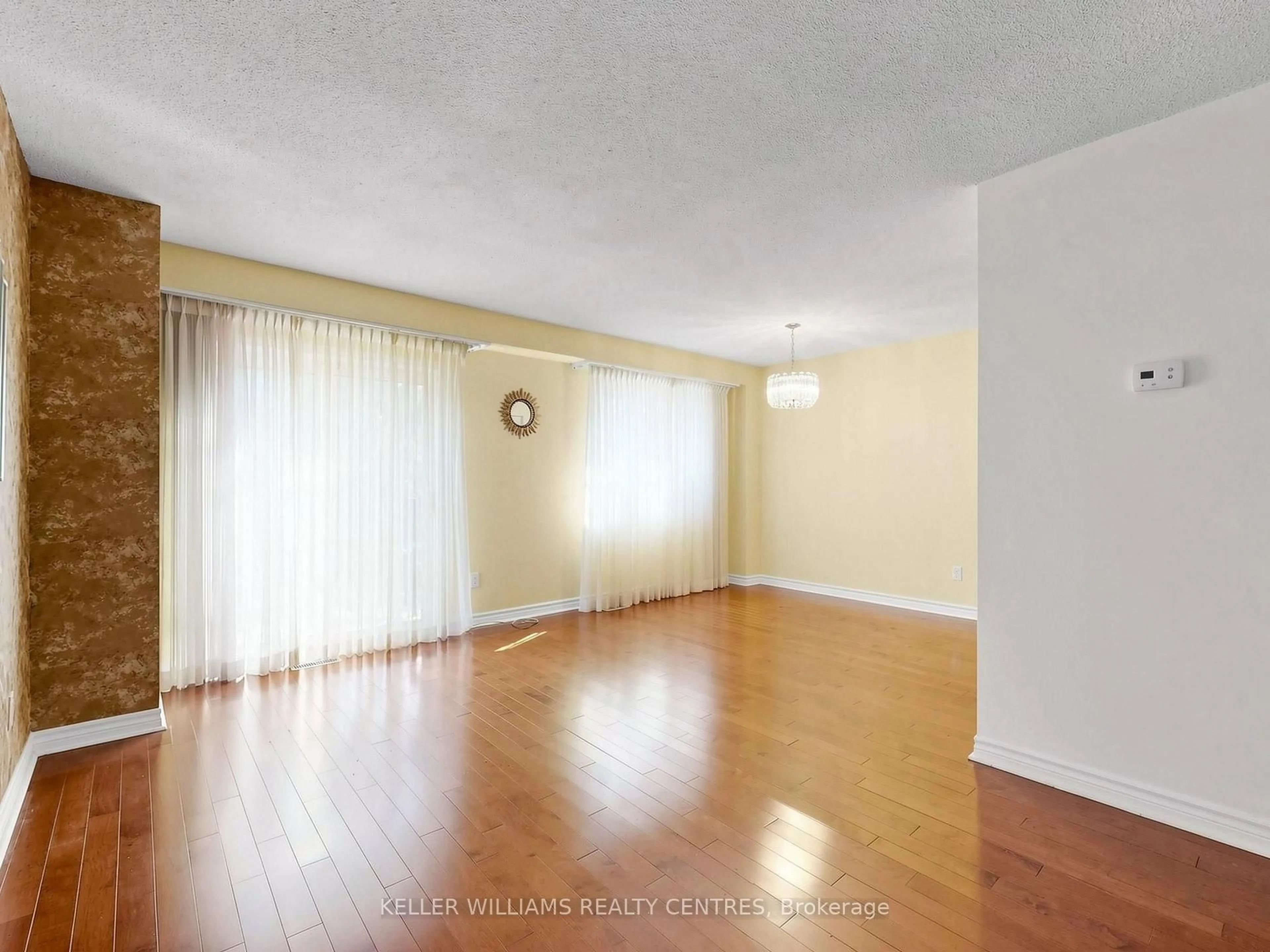 A pic of a room for 85 Lund St, Richmond Hill Ontario L4C 5V3