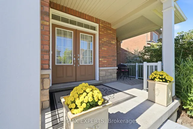 18 Vista Dr, Bradford West Gwillimbury 4