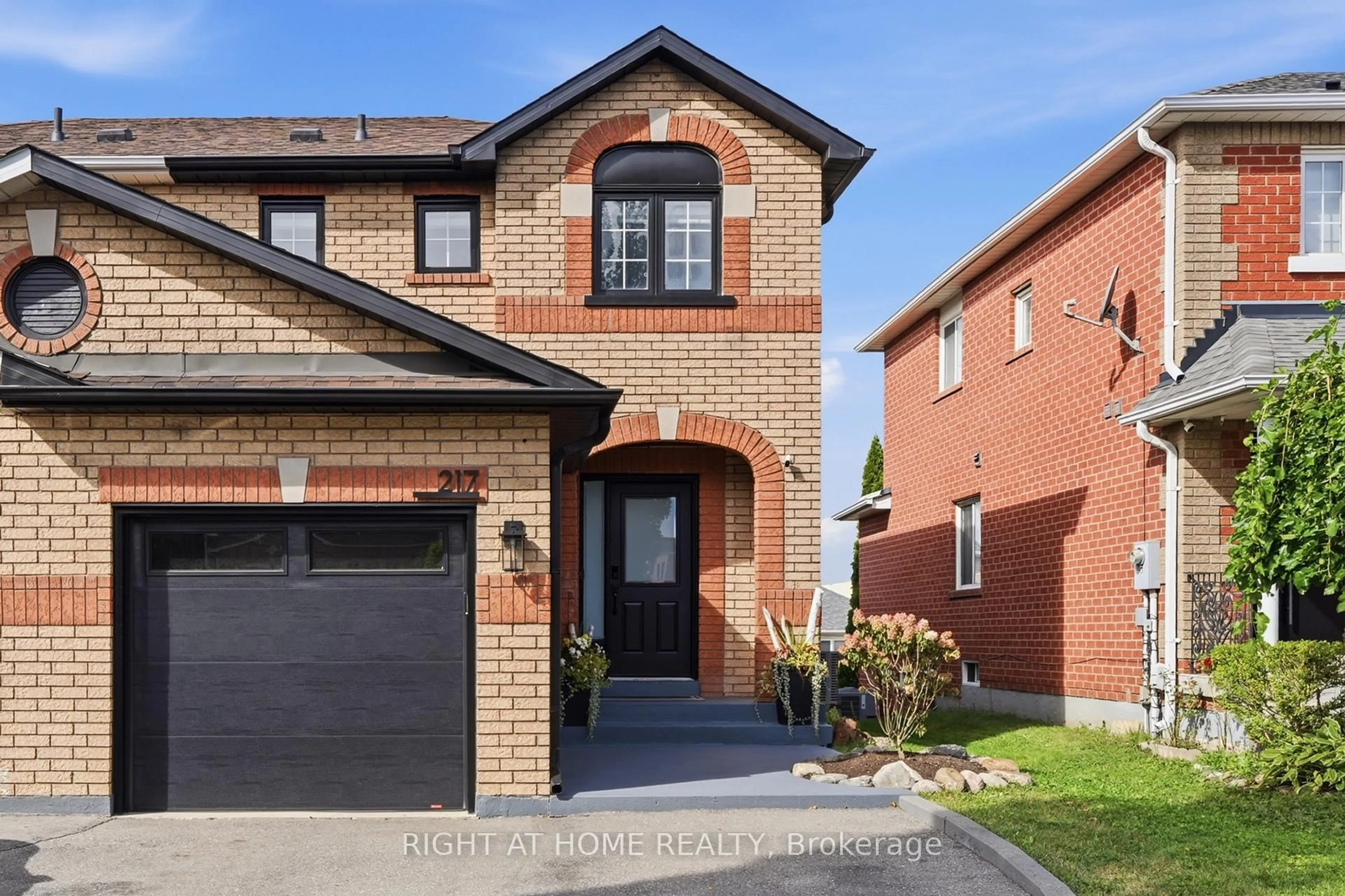 Home with brick exterior material, street for 217 Rosanna Cres, Vaughan Ontario L6A 2T3