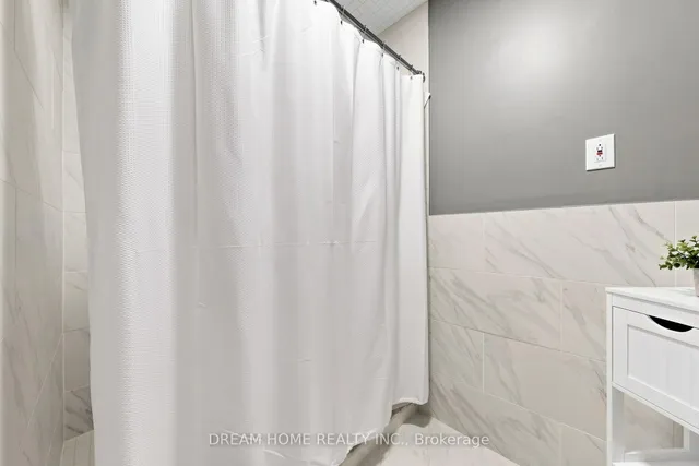312 Valeria Blvd, Vaughan 3