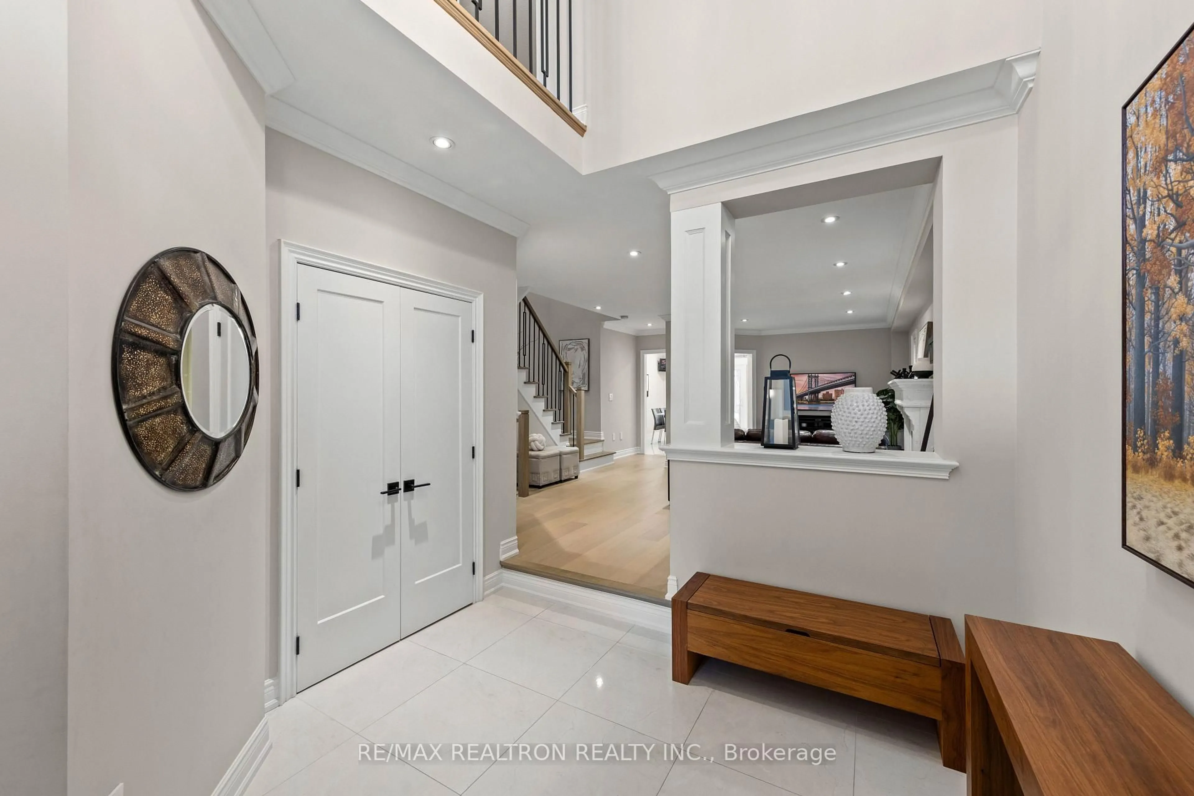 Indoor entryway for 50 Stone Palace Way, Vaughan Ontario L4H 1M9