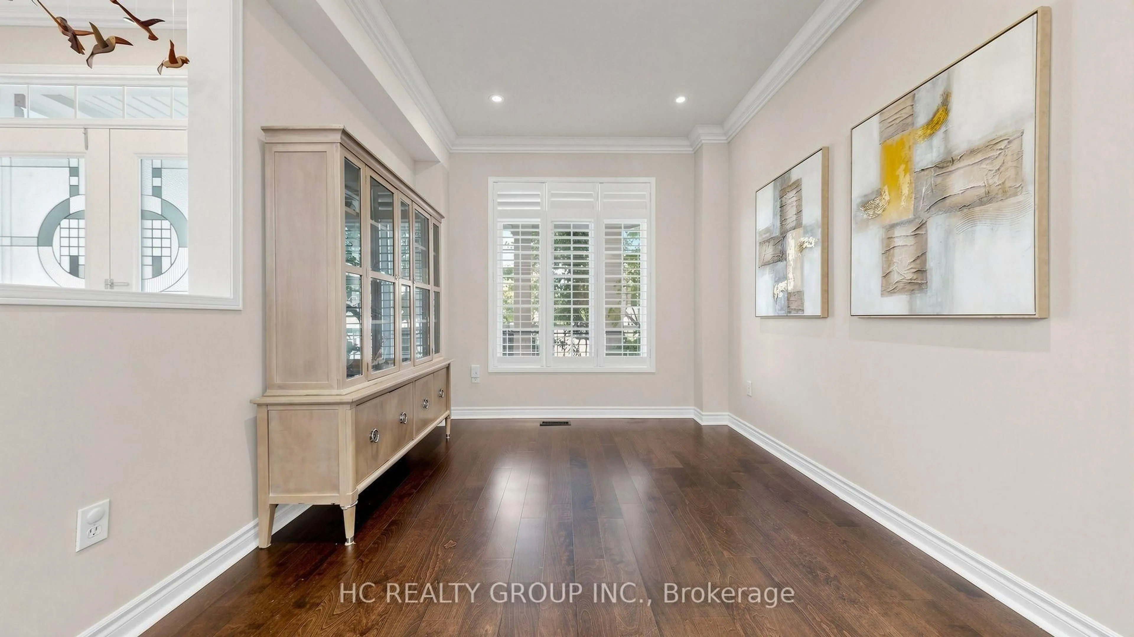 Indoor entryway for 232 Stonebridge Dr, Markham Ontario L6C 2C8