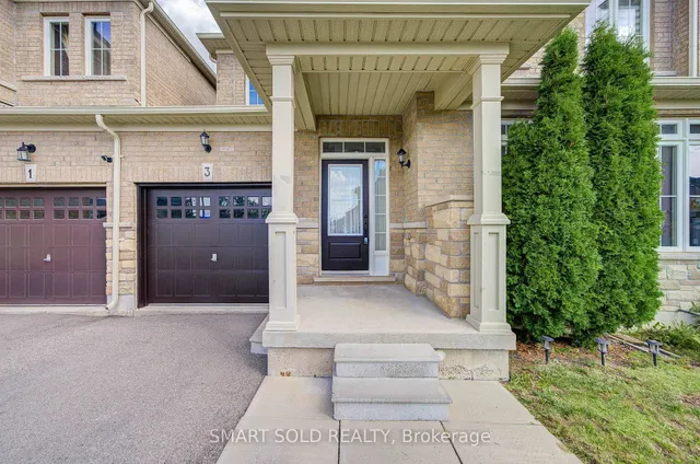 3 Chao Cres, Richmond Hill 2