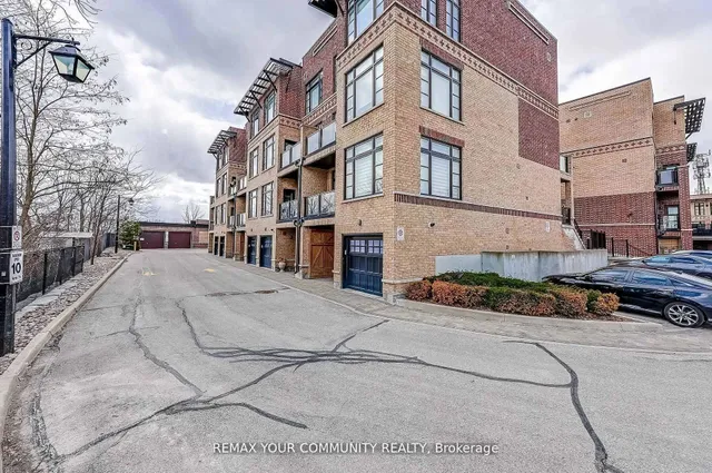 8169 Kipling Ave #29, Vaughan 2