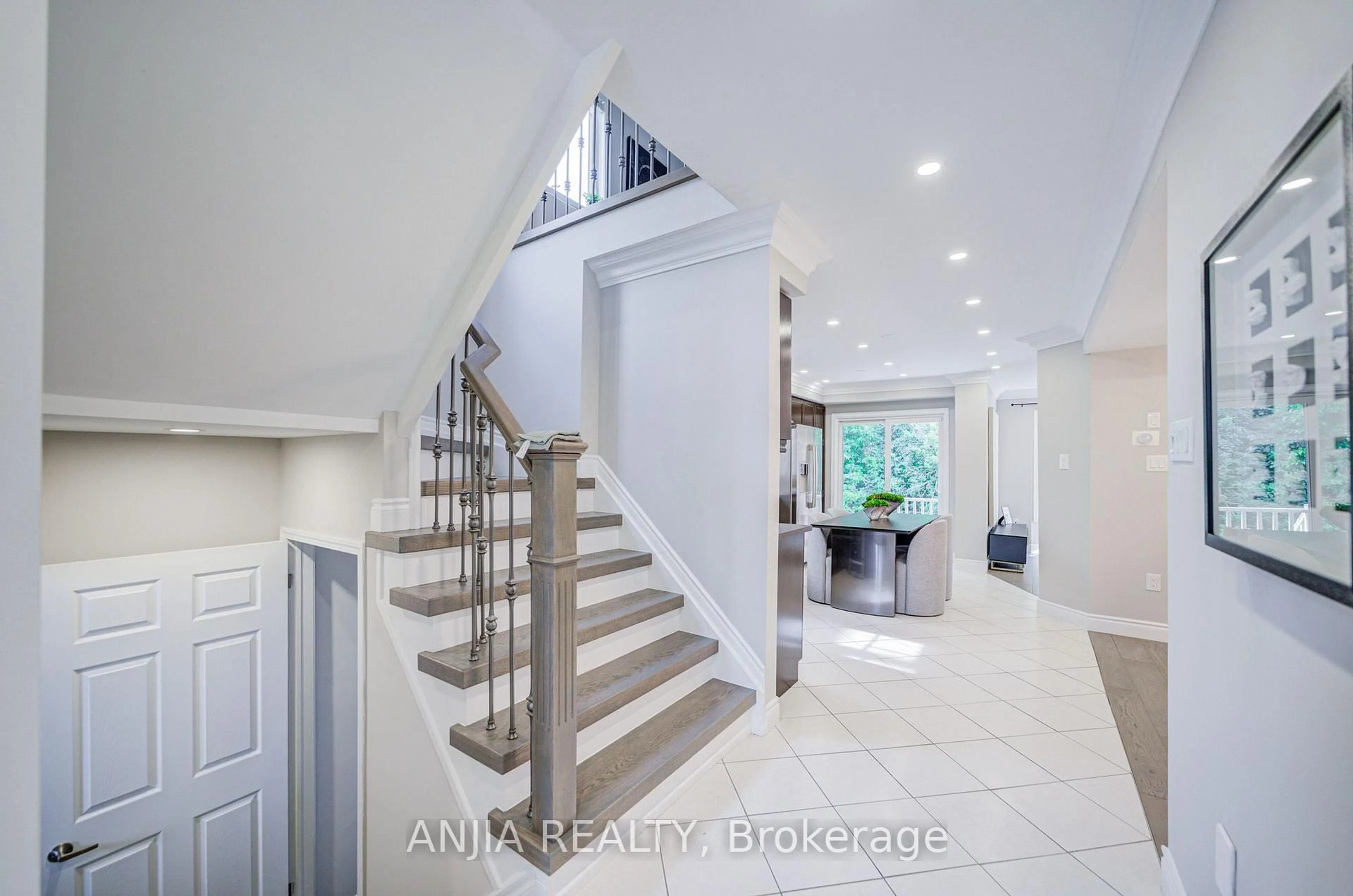 Unknown for 30 Elmeade Lane, Whitchurch-Stouffville Ontario L4A 0P6
