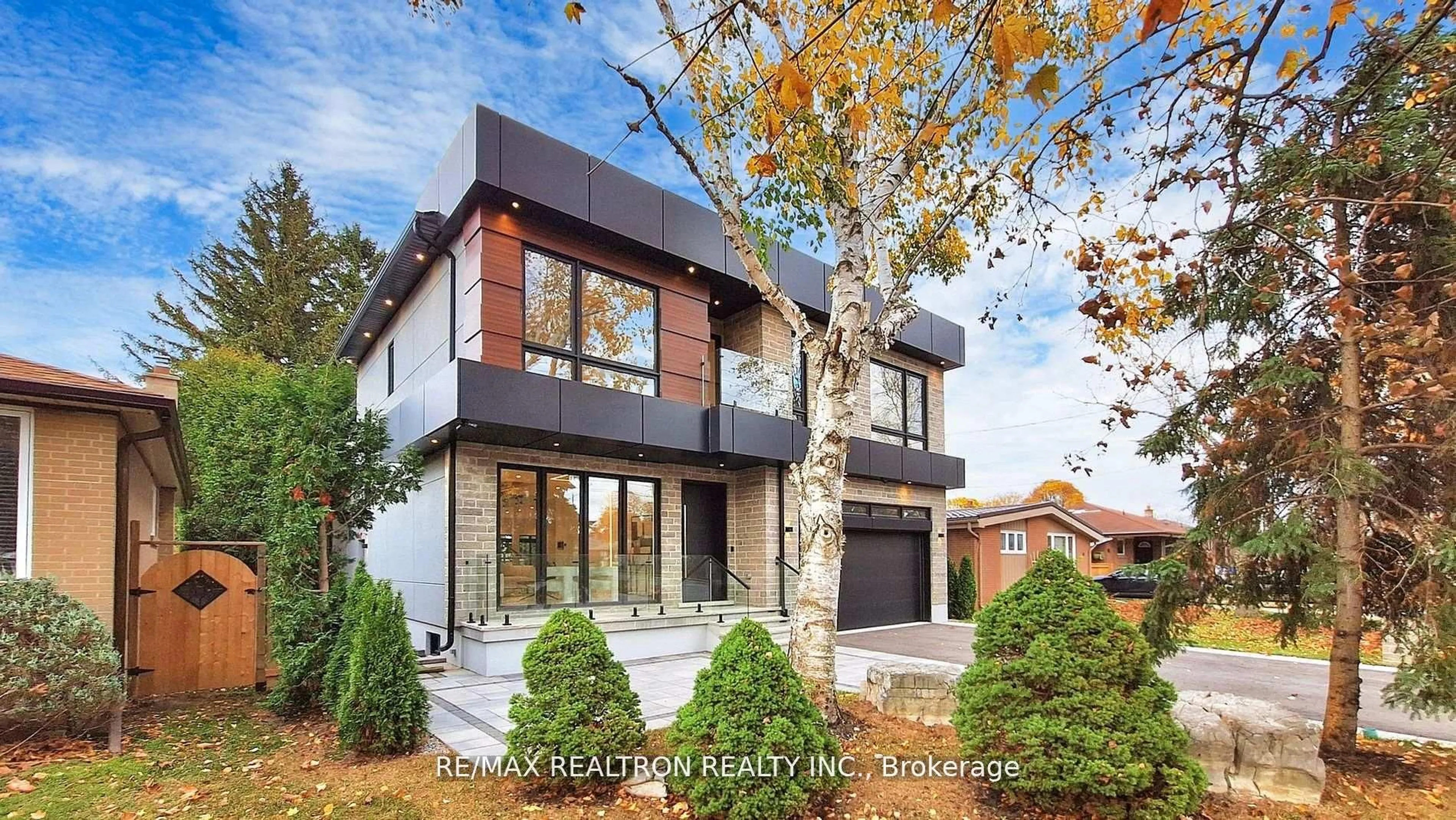Home with brick exterior material, street for 84 Murray Dr, Aurora Ontario L4G 2C3