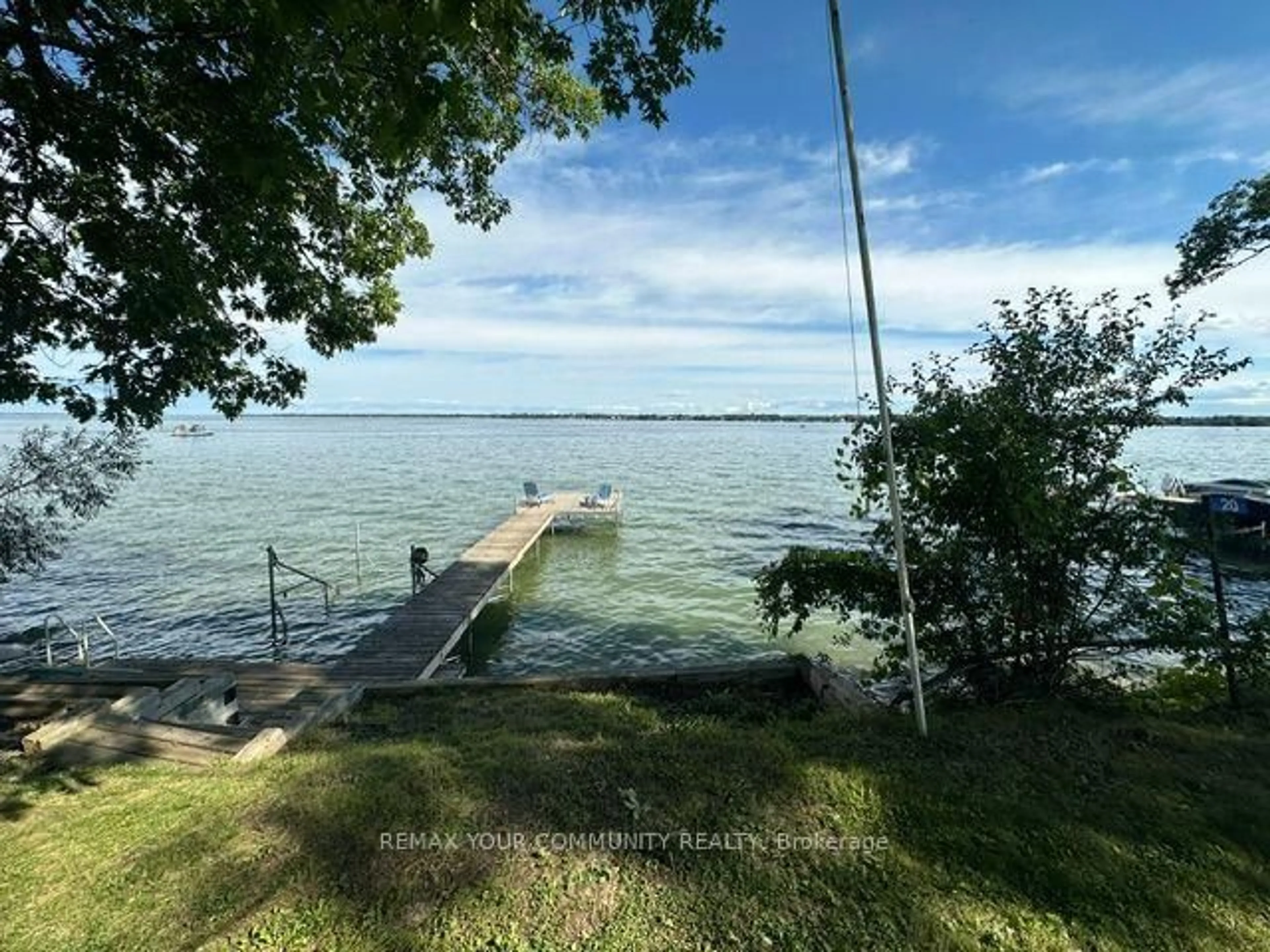Unknown for 20 Snake Island, Georgina Islands Ontario L4P 0M2