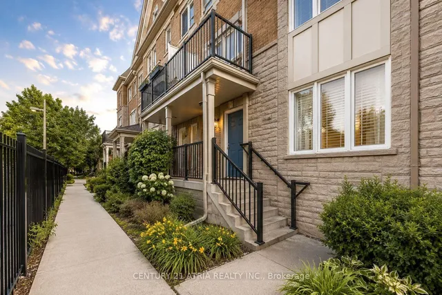 92 Louisbourg Way, Markham 3