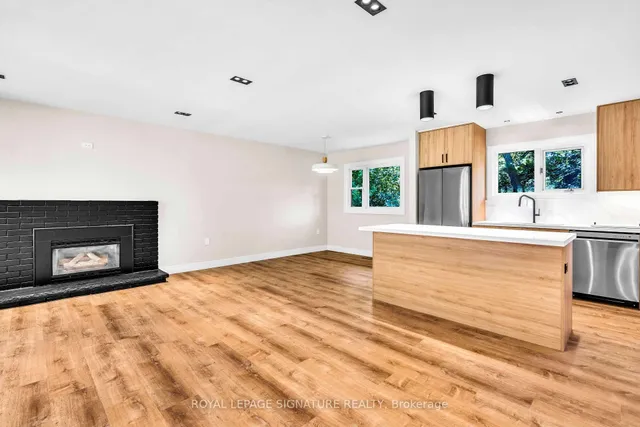 986 Srigley St, Newmarket 3