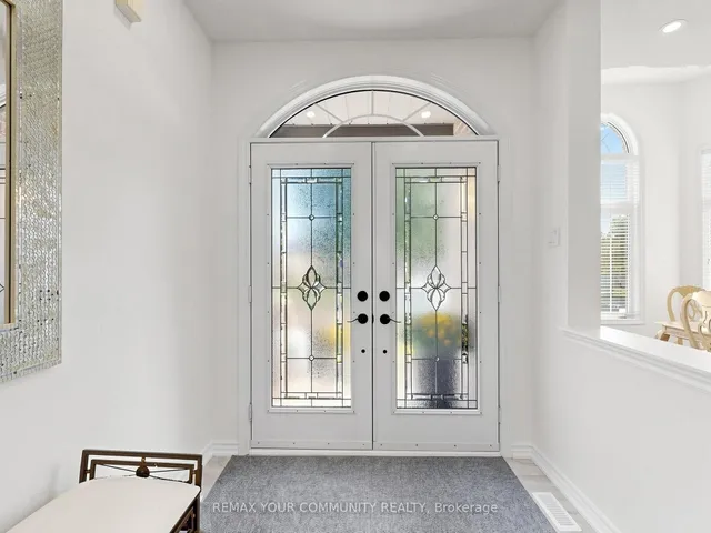 16 Whitestone Dr, Georgina 5