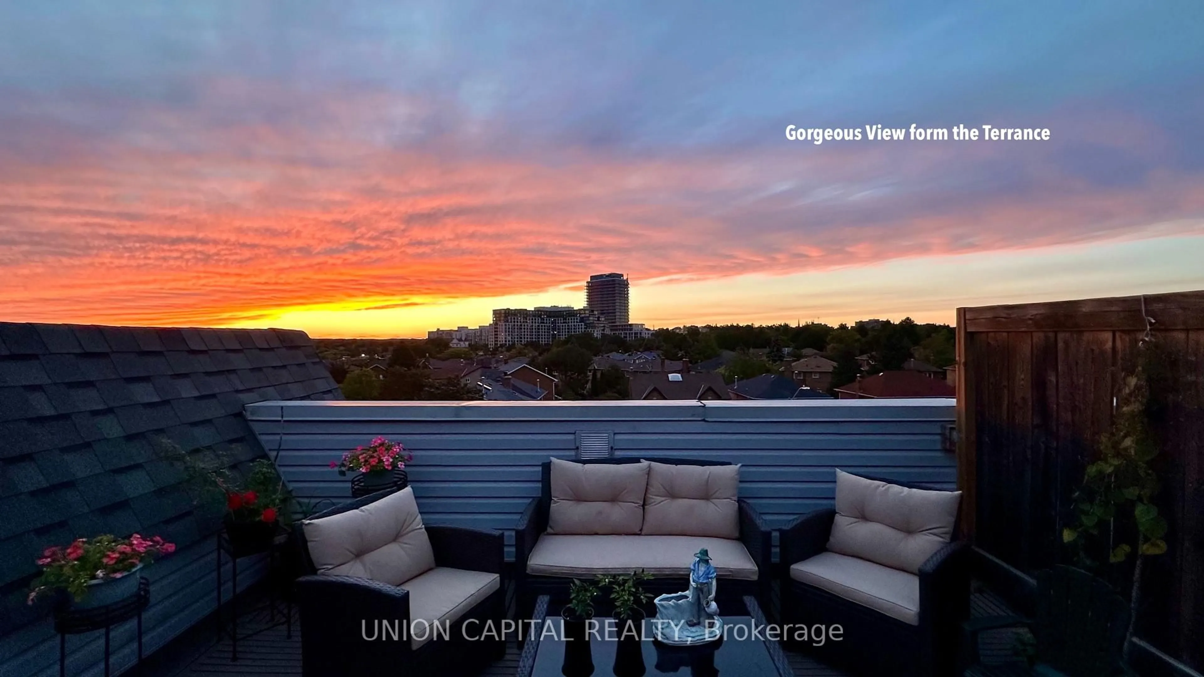 Balcony in the apartment, city buildings view from balcony for 75 Weldrick Rd #1002, Richmond Hill Ontario L4C 0H9