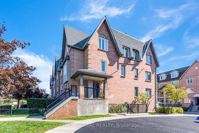75 Weldrick Rd #1002, Richmond Hill 2