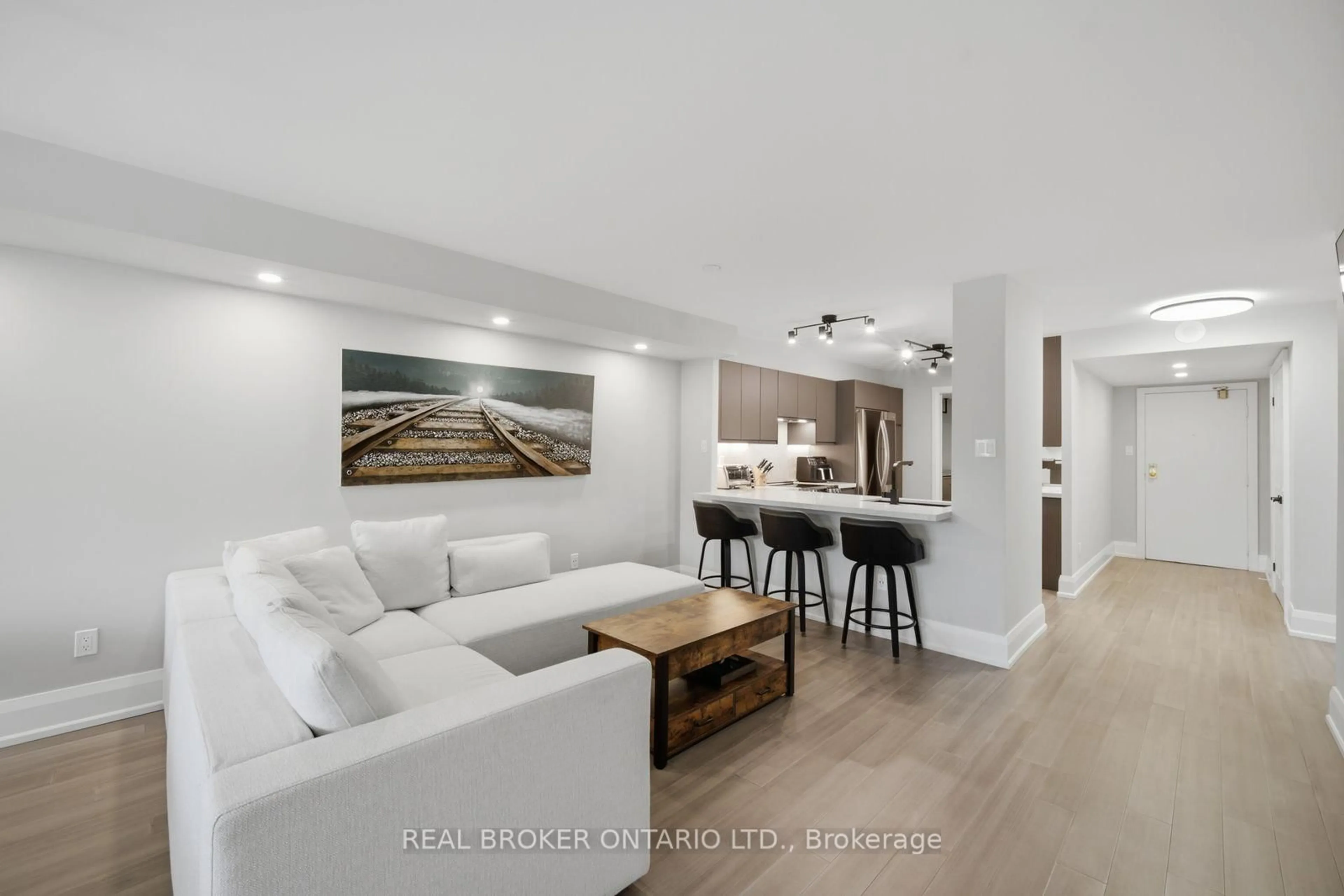 Living room with furniture, unknown for 100 Arbors Lane #220, Vaughan Ontario L4L 7G4