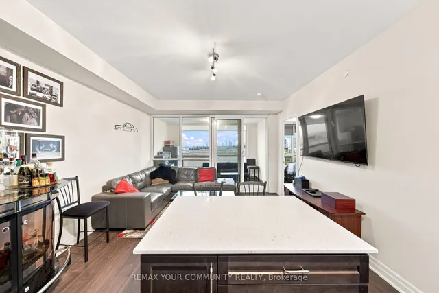 9075 Jane St #406, Vaughan 5