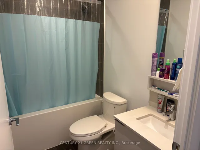 950 Portage Pkwy #807, Vaughan 3
