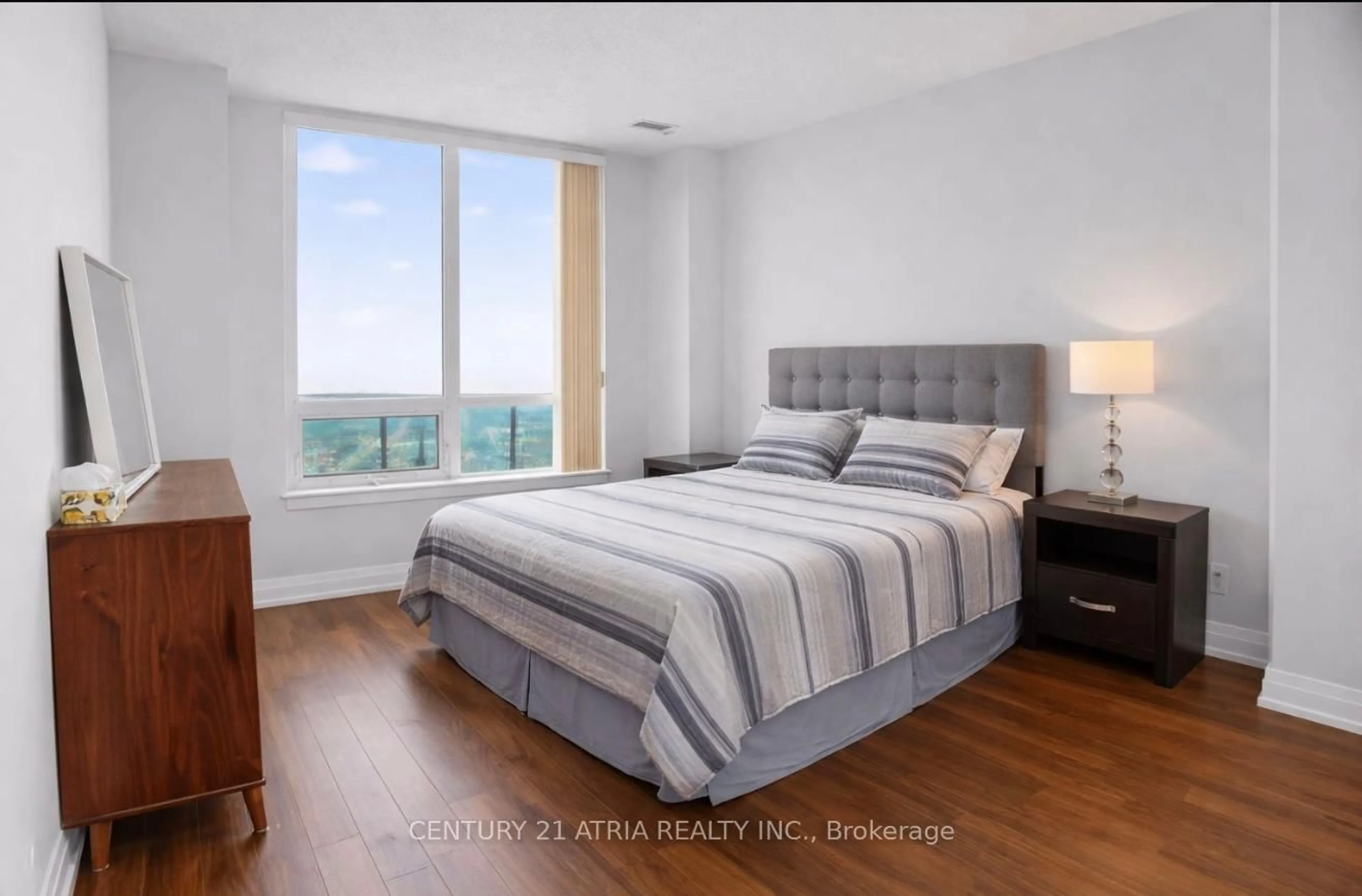Bedroom with bed, unknown for 7165 Yonge St #PH 09, Markham Ontario L3T 0C9