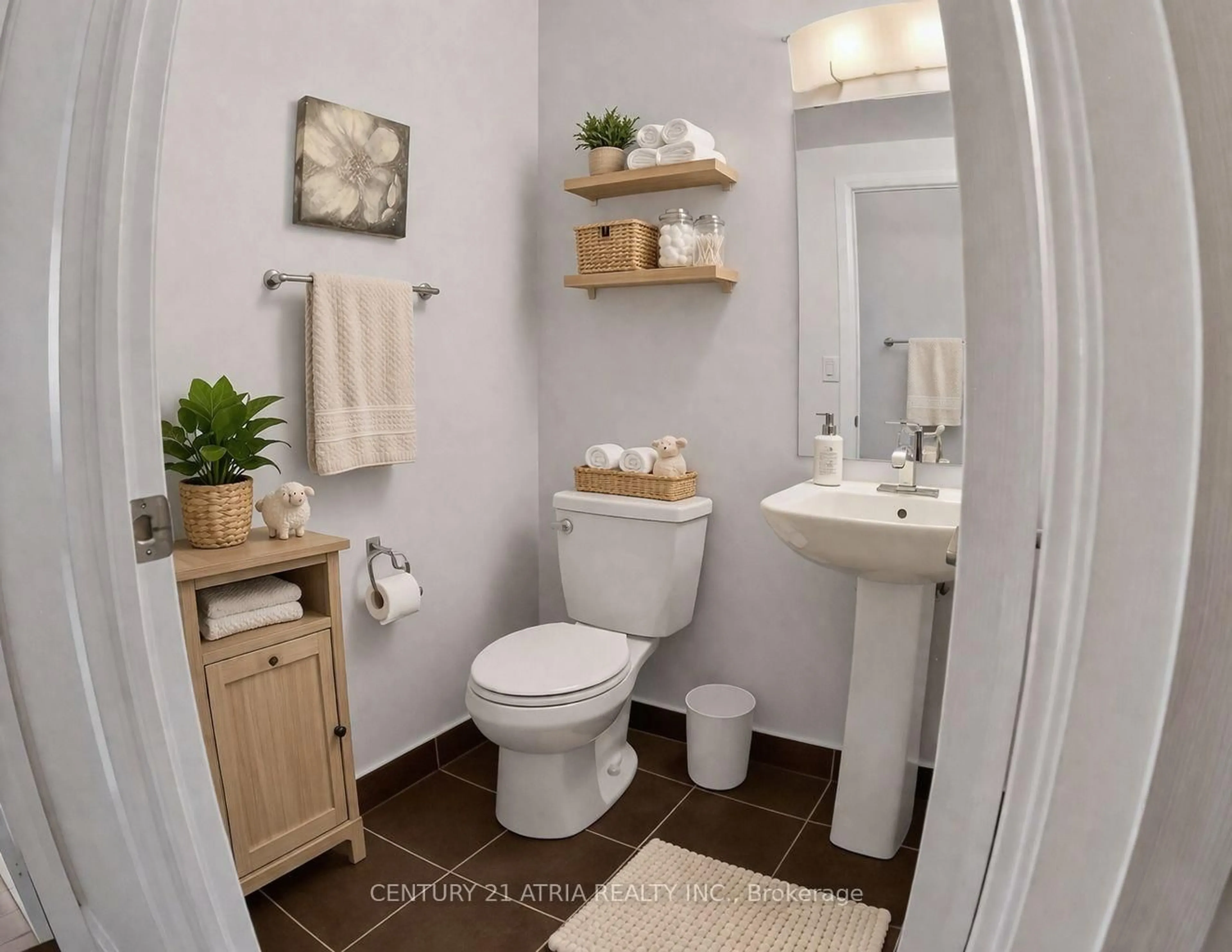 Contemporary bathroom, ceramic/tile floor for 7165 Yonge St #PH 09, Markham Ontario L3T 0C9