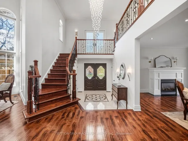 6 Colton Cres, Vaughan 4