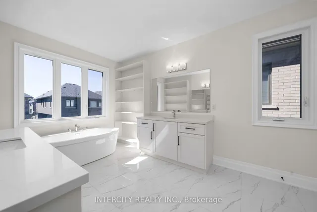 33 Gianvito Cres, King 4