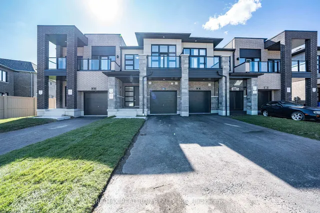 6 Harvey Bunker Cres, Markham 2
