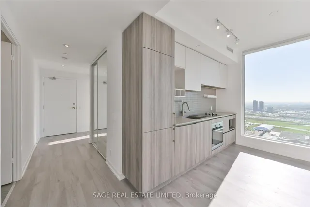5 Buttermill Ave #3210, Vaughan 2