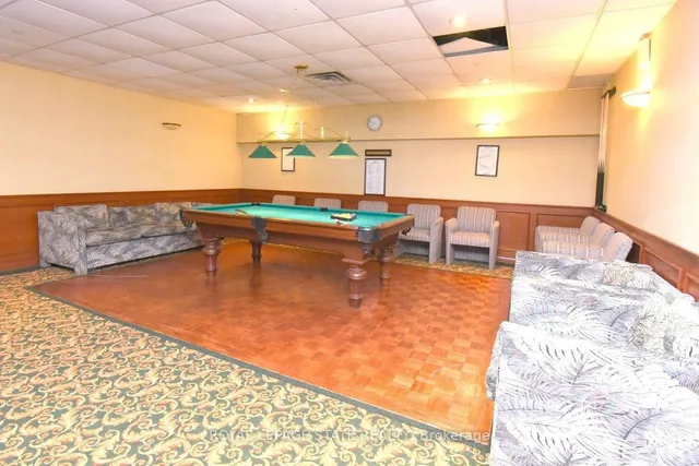 175 Cedar Ave #215, Richmond Hill 5